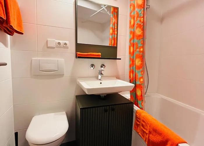 Apartment Skyline- 2 Zimmer-apartment, Balkon, Messe & Bahnhof Nah *